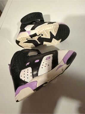 Jordan Kids Black, White & Light Purple Sneakers